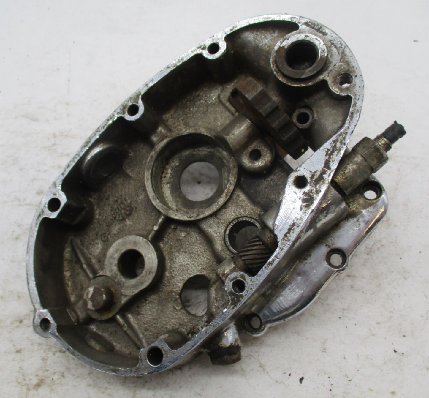 Triumph Preunit Inner Gearbox Cover T1563 Transmission T110 TR6