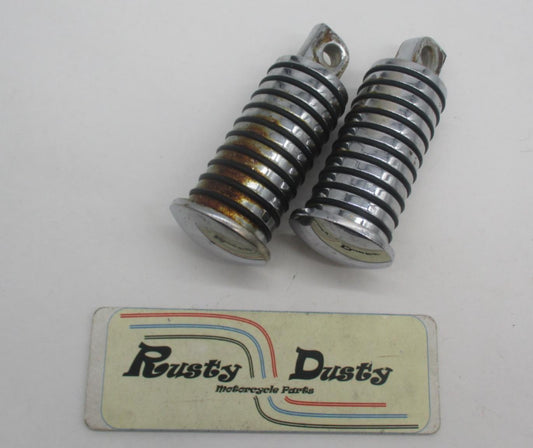Pair of Harley Davidson Chrome Round Rubber Ribbed Foot Pegs Highway Pegs