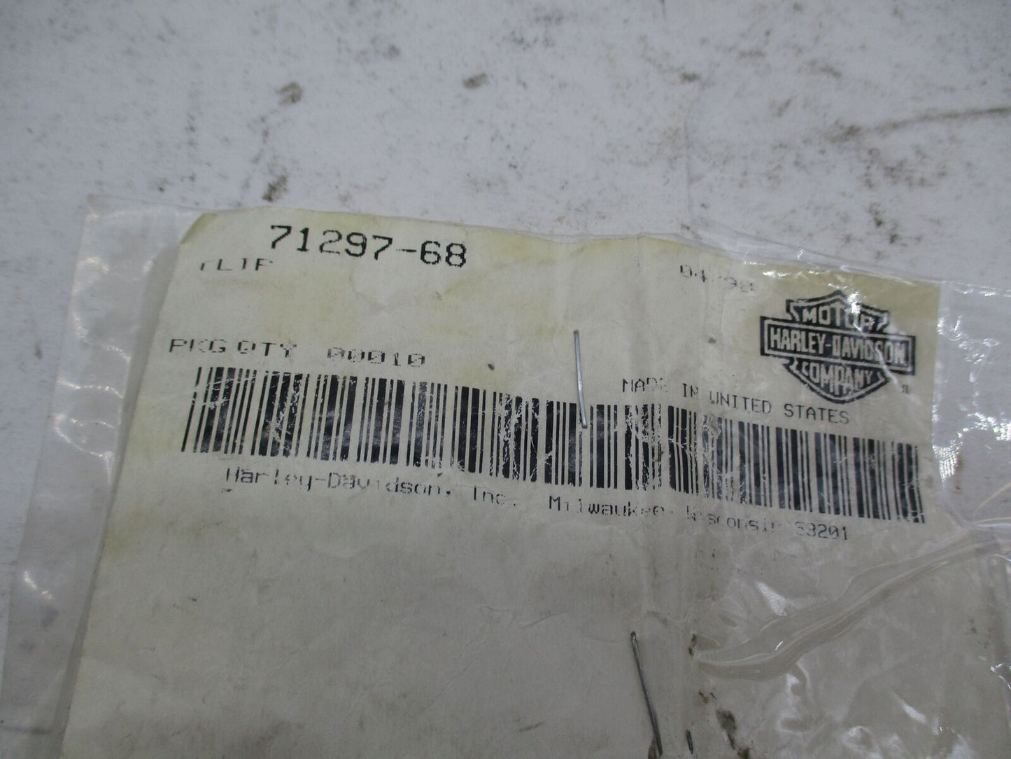 Lot of 17 Harley Davidson Genuine NOS Lens Support Clips 71297-68