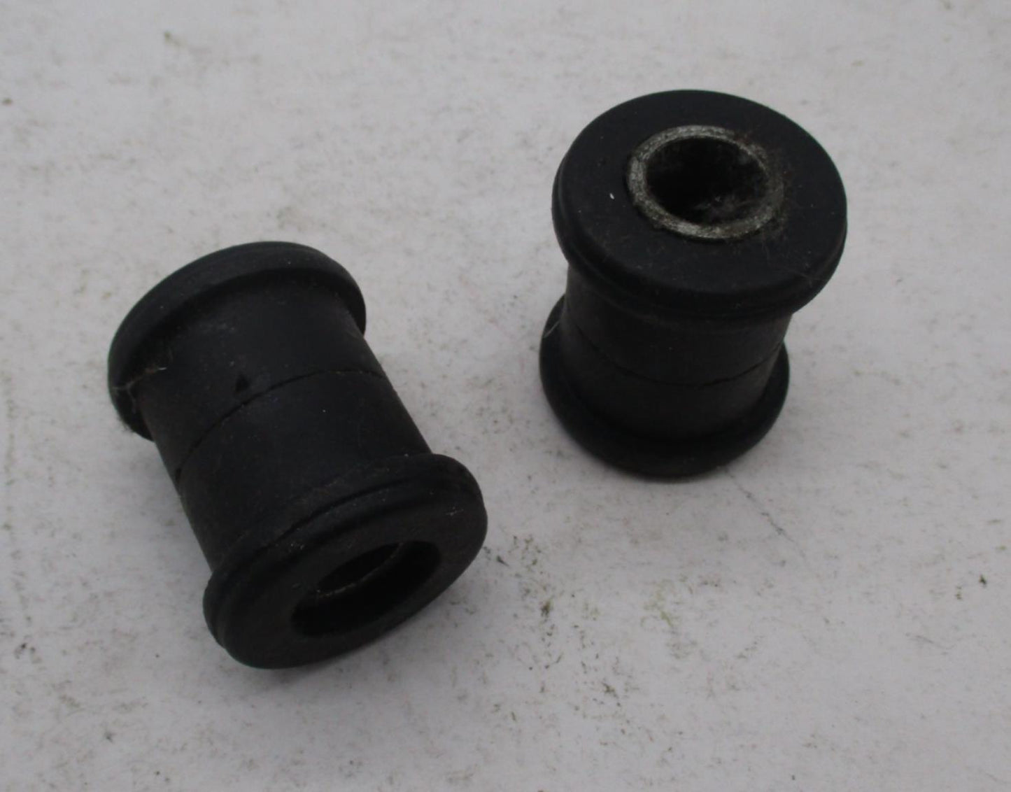 Pair of Harley Davidson Black Handlebar Riser Damper 1" Bushings