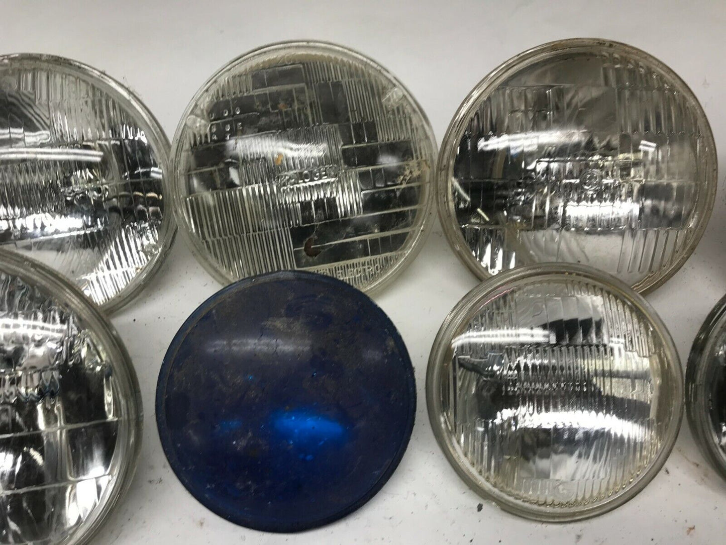Huge Mixed Lot of Harley Davidson Headlights Light Bulbs Driving Softail Dyna