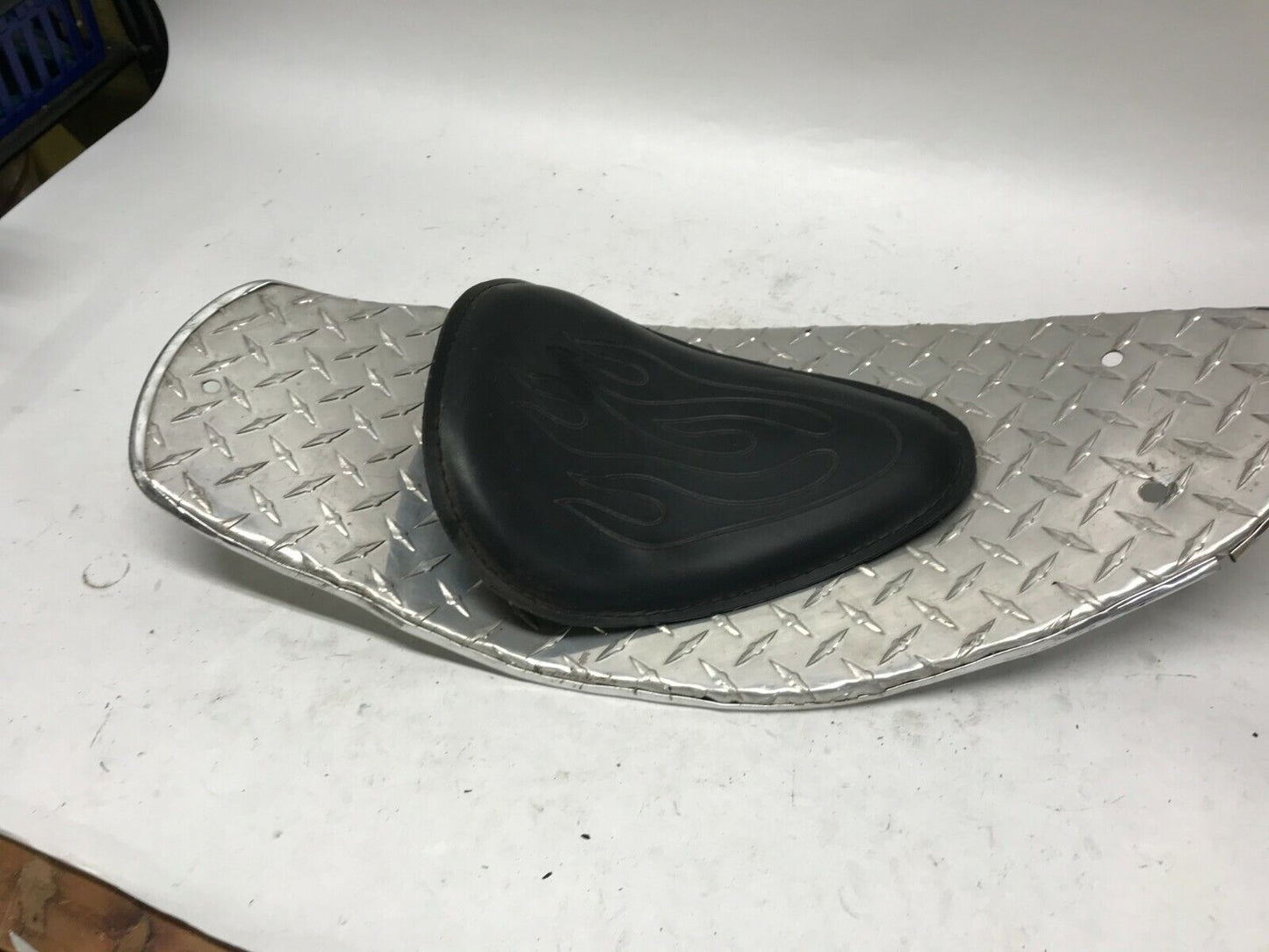 Harley Davidson SOLO Seat pan Diamond Plate chopper bobber Jesse James Style