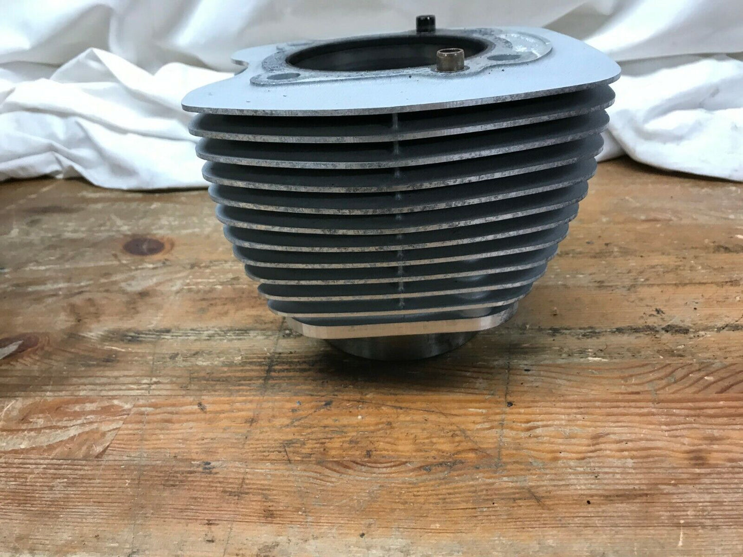 Harley Davidson Twin Cam Cylinder Jug 16593-99 Dyna Softail Touring Silver