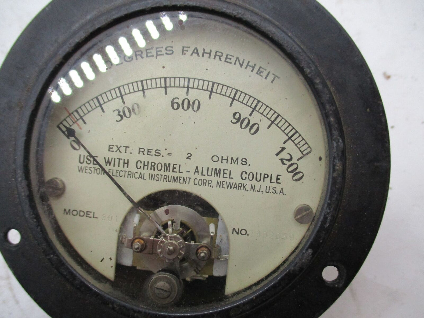 Weston Electrical Model 301 Thermometer Degrees Fahrenheit 0-100 Meter Gauge