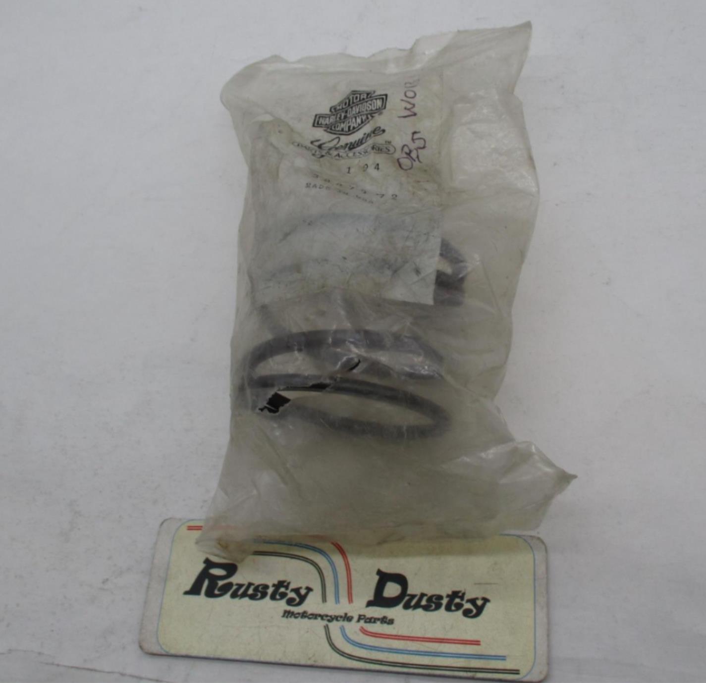 Harley Davidson Genuine NOS Sportster Ironhead Primary Outer Spring 38079-72