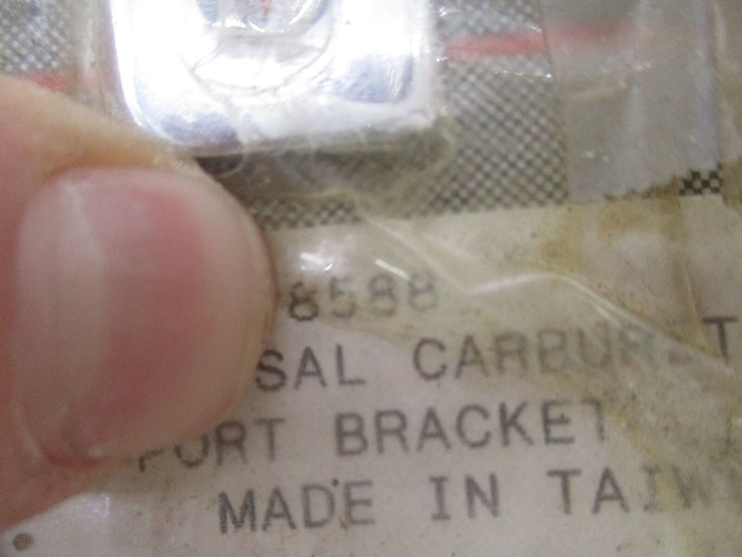 Kuryakyn Universal Motorcycle Carburetor & Manifold Support Brackets 8588