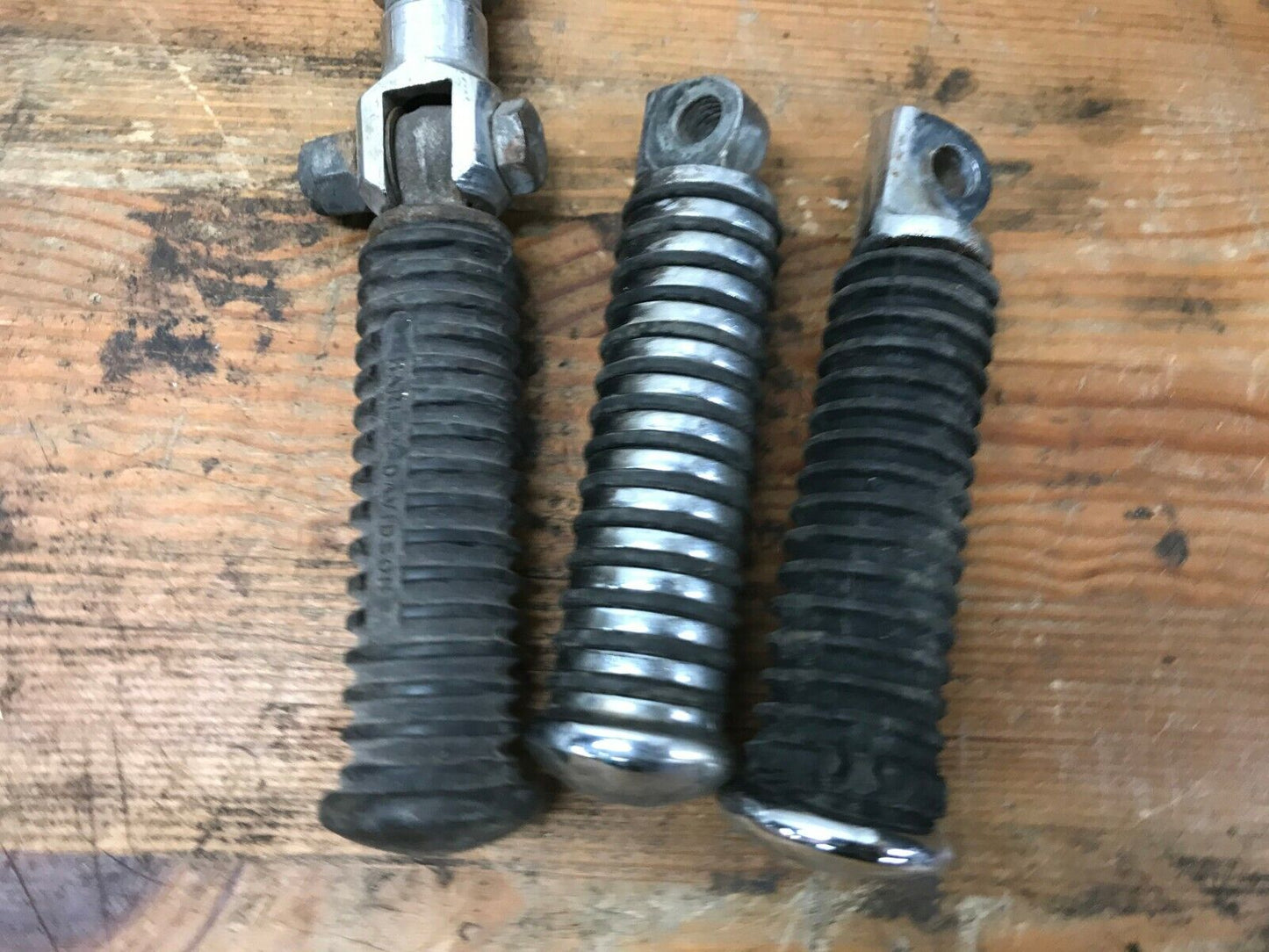 Lot of Harley Flathead Shovelhead Ironhead  Foot Pegs Rests round Rubber