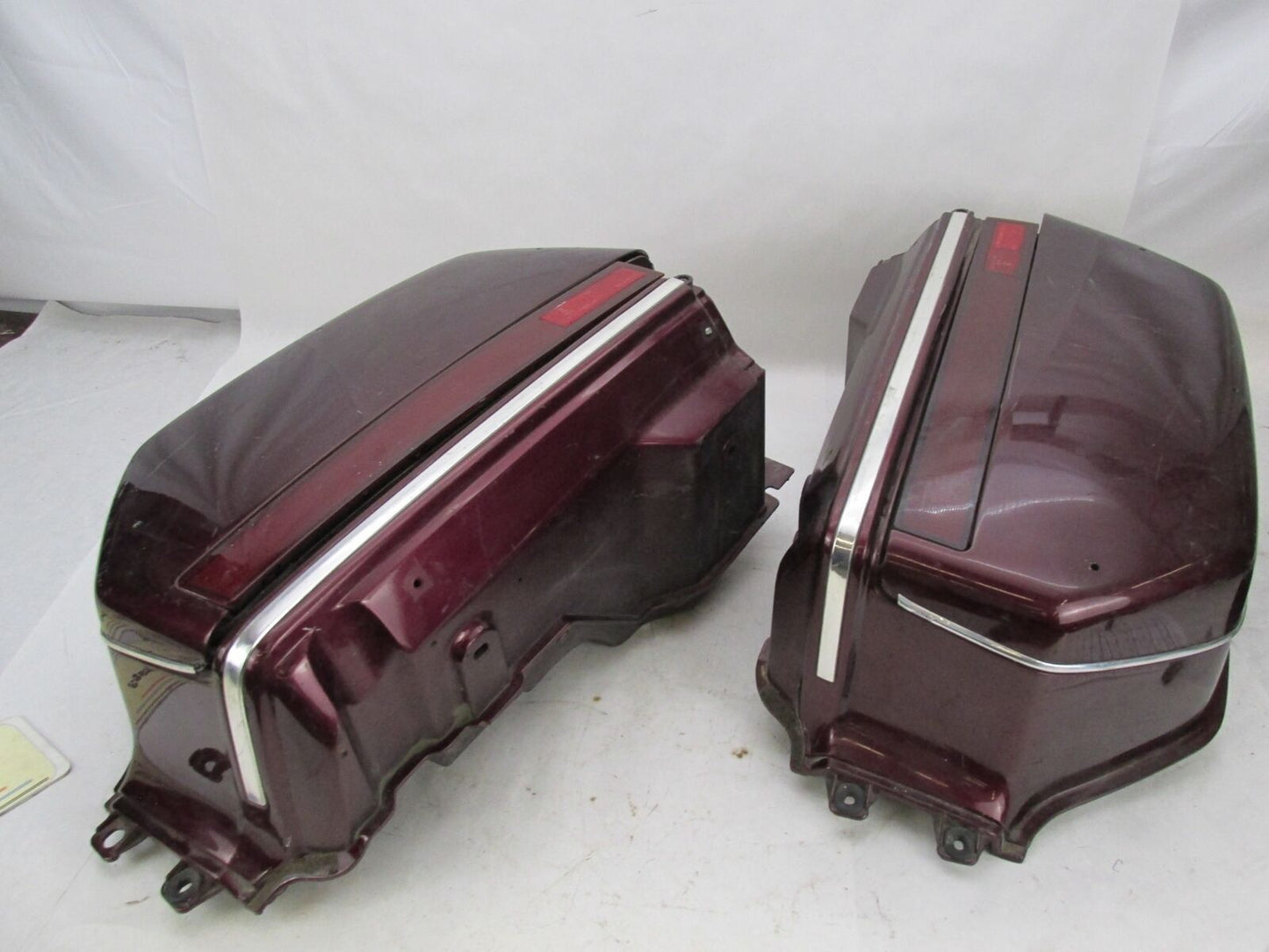 Set Honda Goldwing GL1500 Maroon Hard Saddlebags 81212-MNS-3000 81412-MNS-3000
