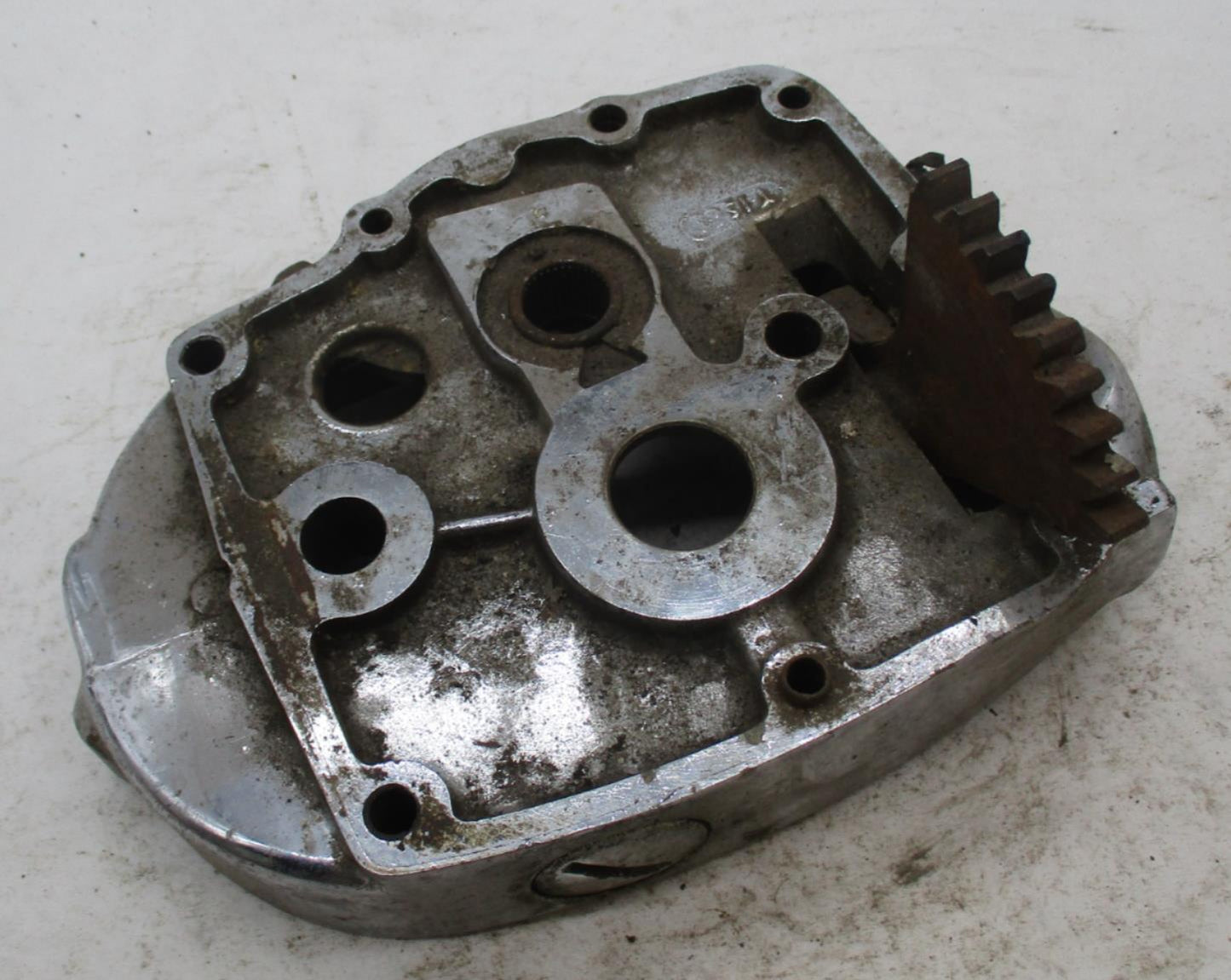 Triumph Preunit Inner Gearbox Cover T1563 Transmission T110 TR6