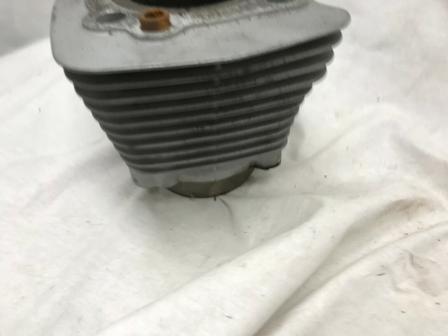 Harley Davidson 883 EST 112203 Cylinder Jug Sportster nice Shape