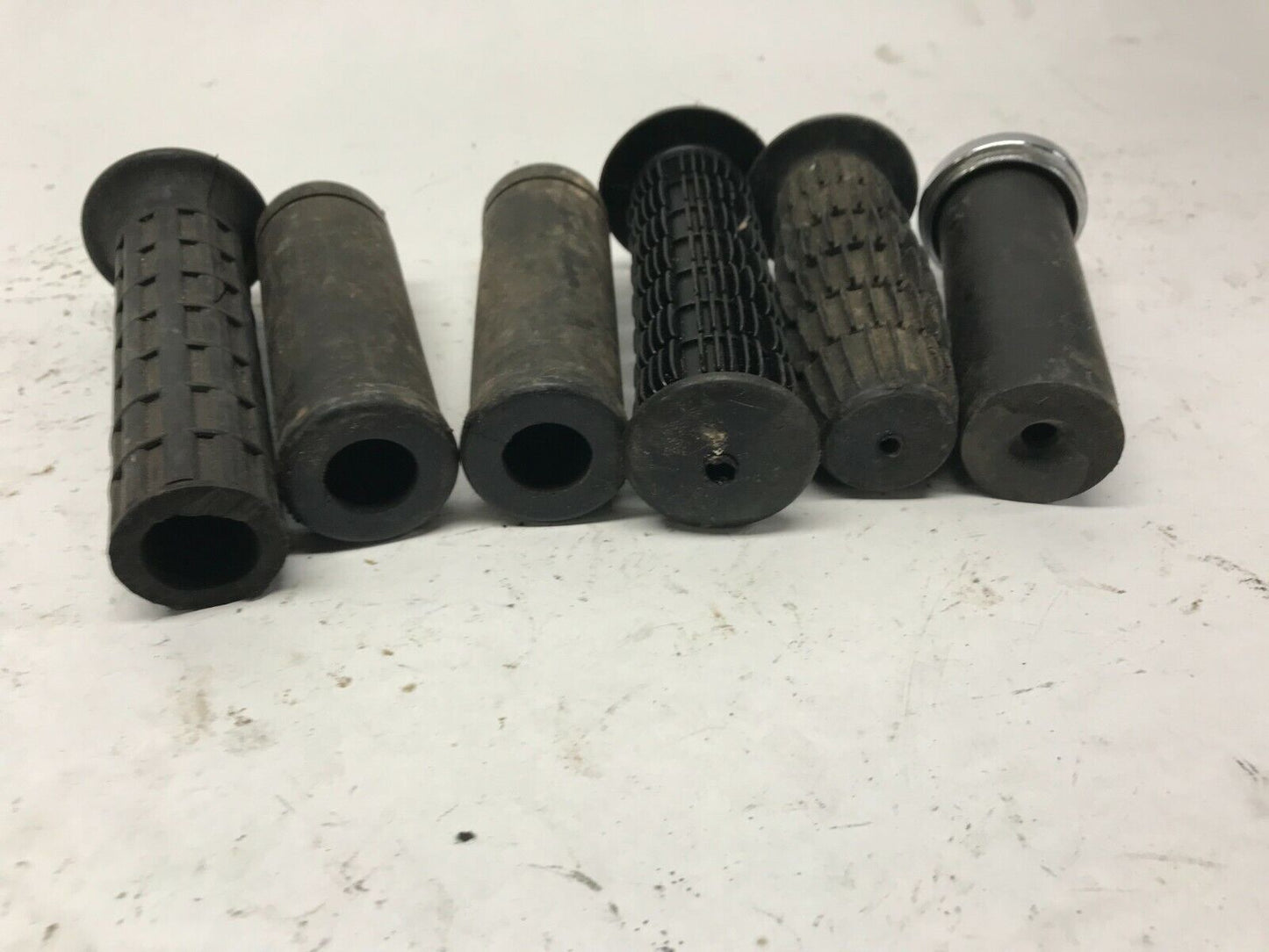 Lot of vintage Harley Grips Triumph BSA Throttle Chopper sportster Shovehead