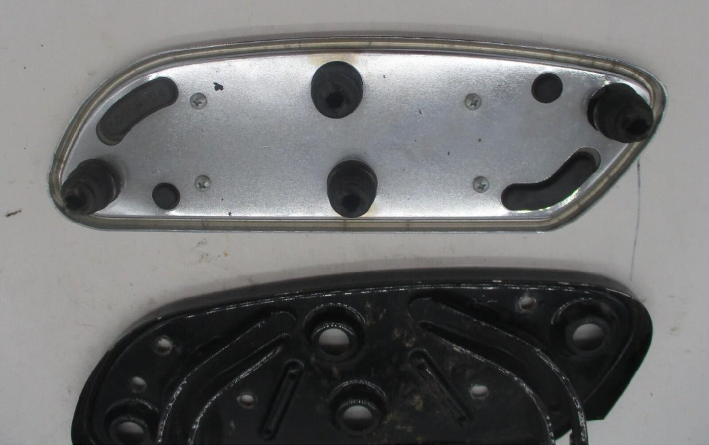 Harley Davidson Left Side Steamliner Floorboard  Base plate and Pad 50689-04