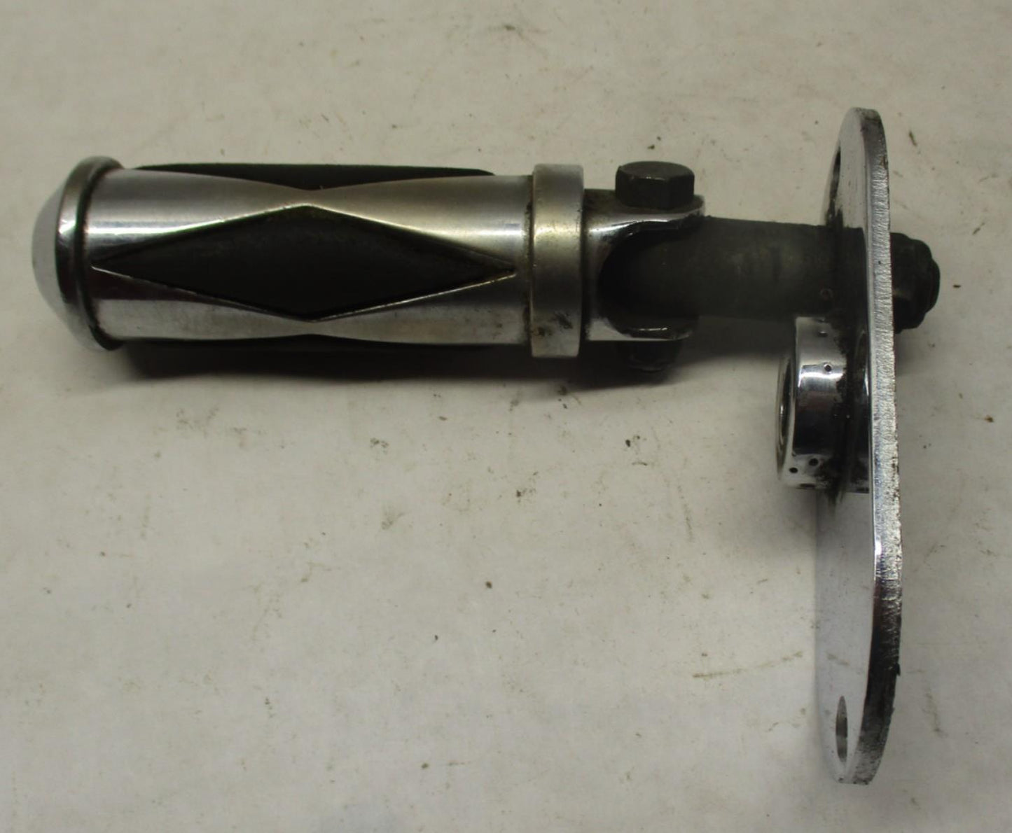 Harley Davidson Chrome Primary Inspection Cover w/ Diamond Foot Peg