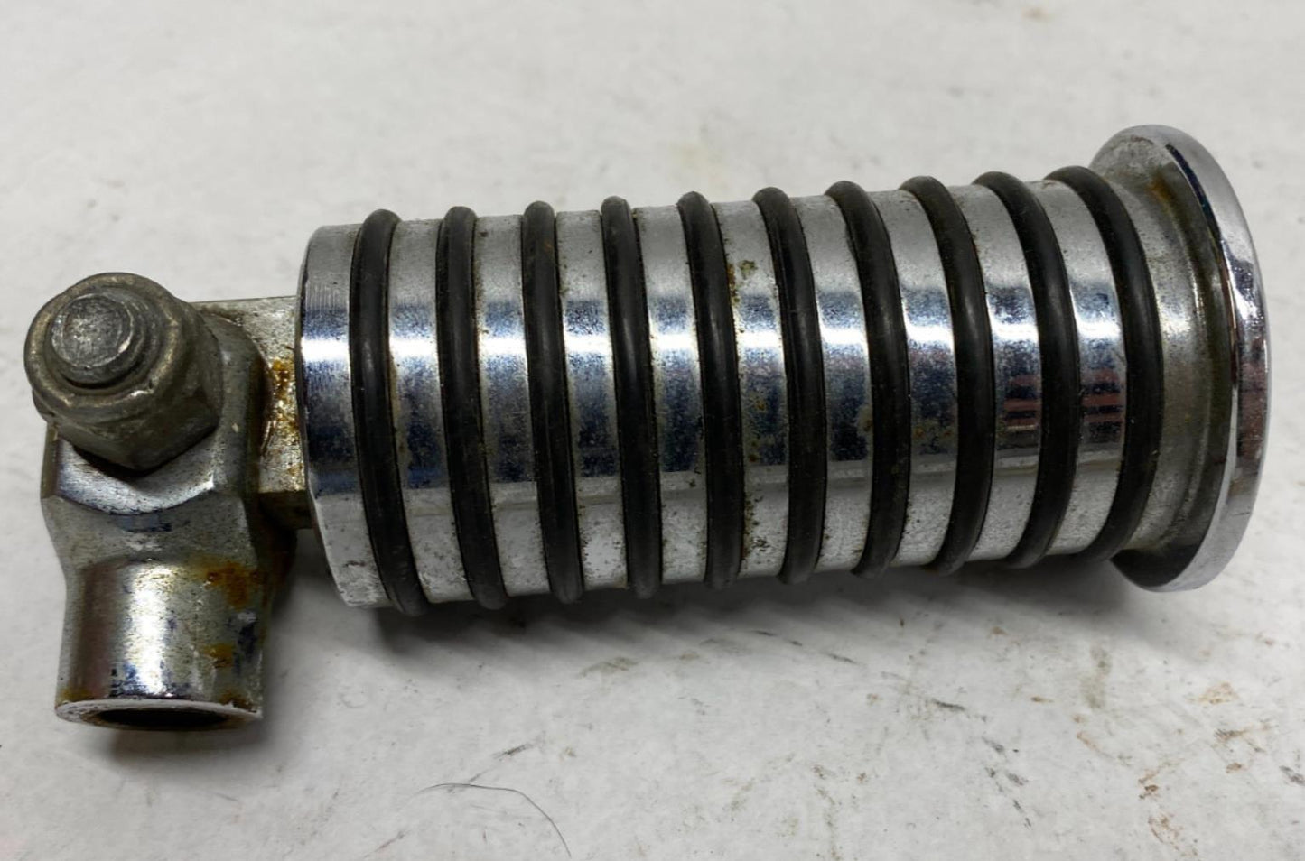 Harley Davidson Chrome Ribbed Single Rider Foot peg Highway Peg