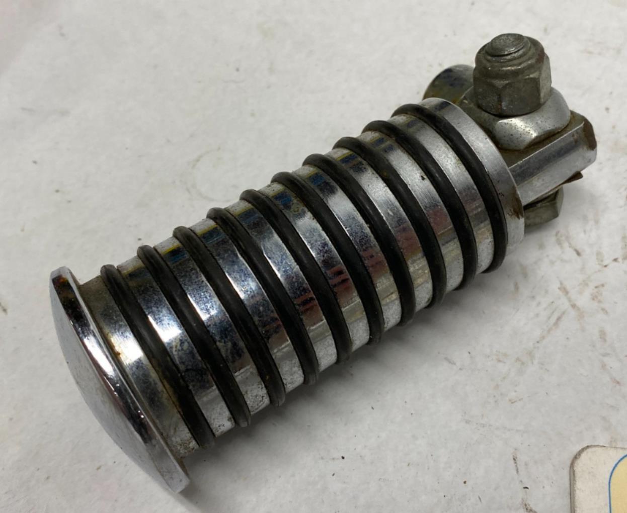 Harley Davidson Chrome Ribbed Single Rider Foot peg Highway Peg