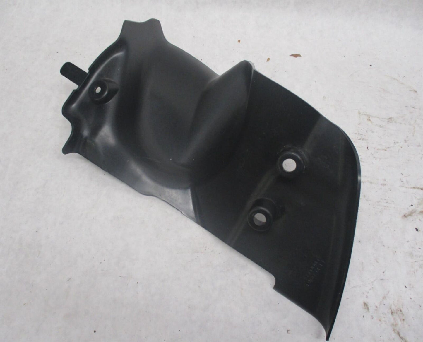 Harley Davidson Electra Glide Left Side Radiator Air Duct 26800008