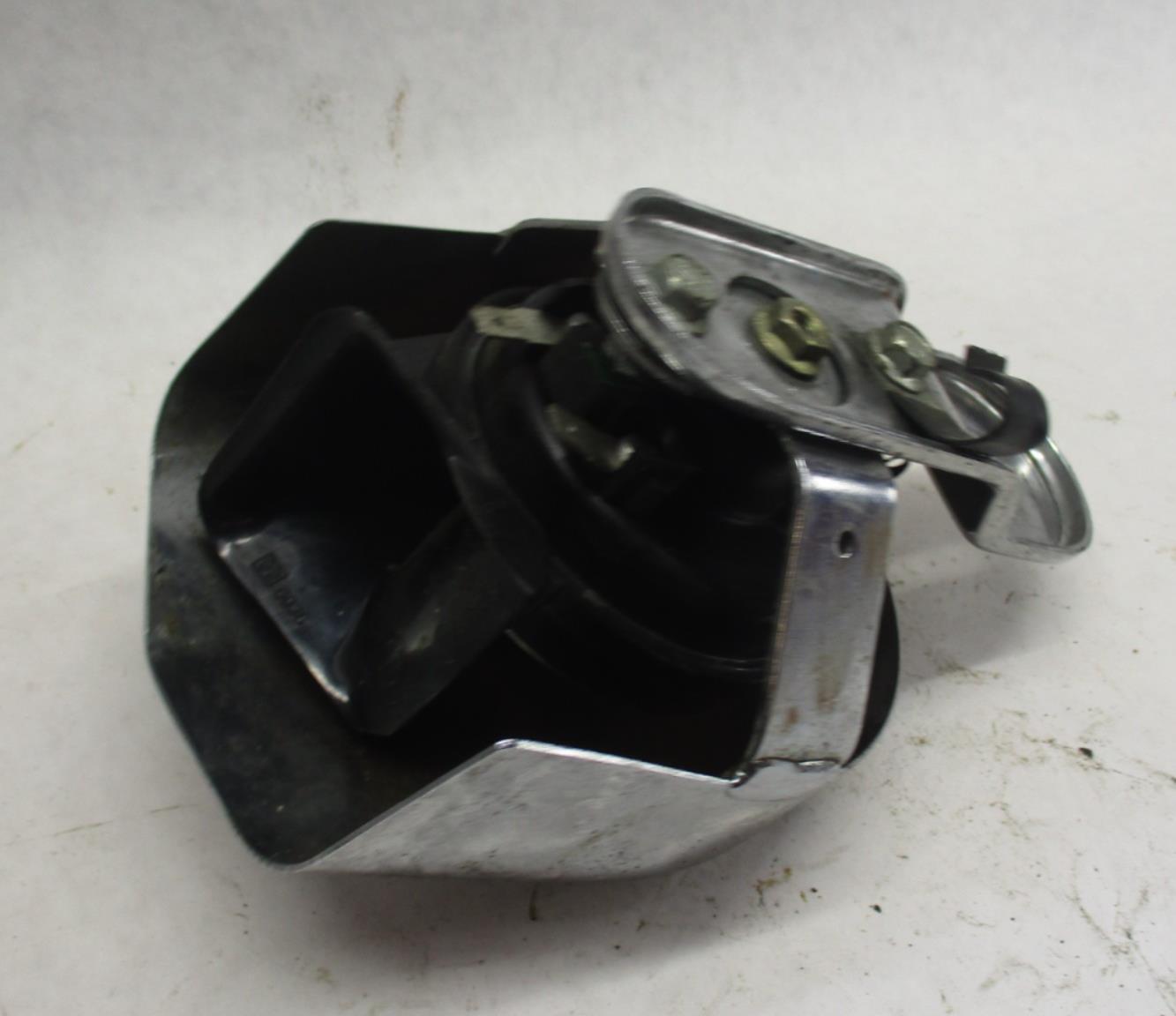 Harley Davidson Horn Assembly 69000040 w/ Chrome Cover
