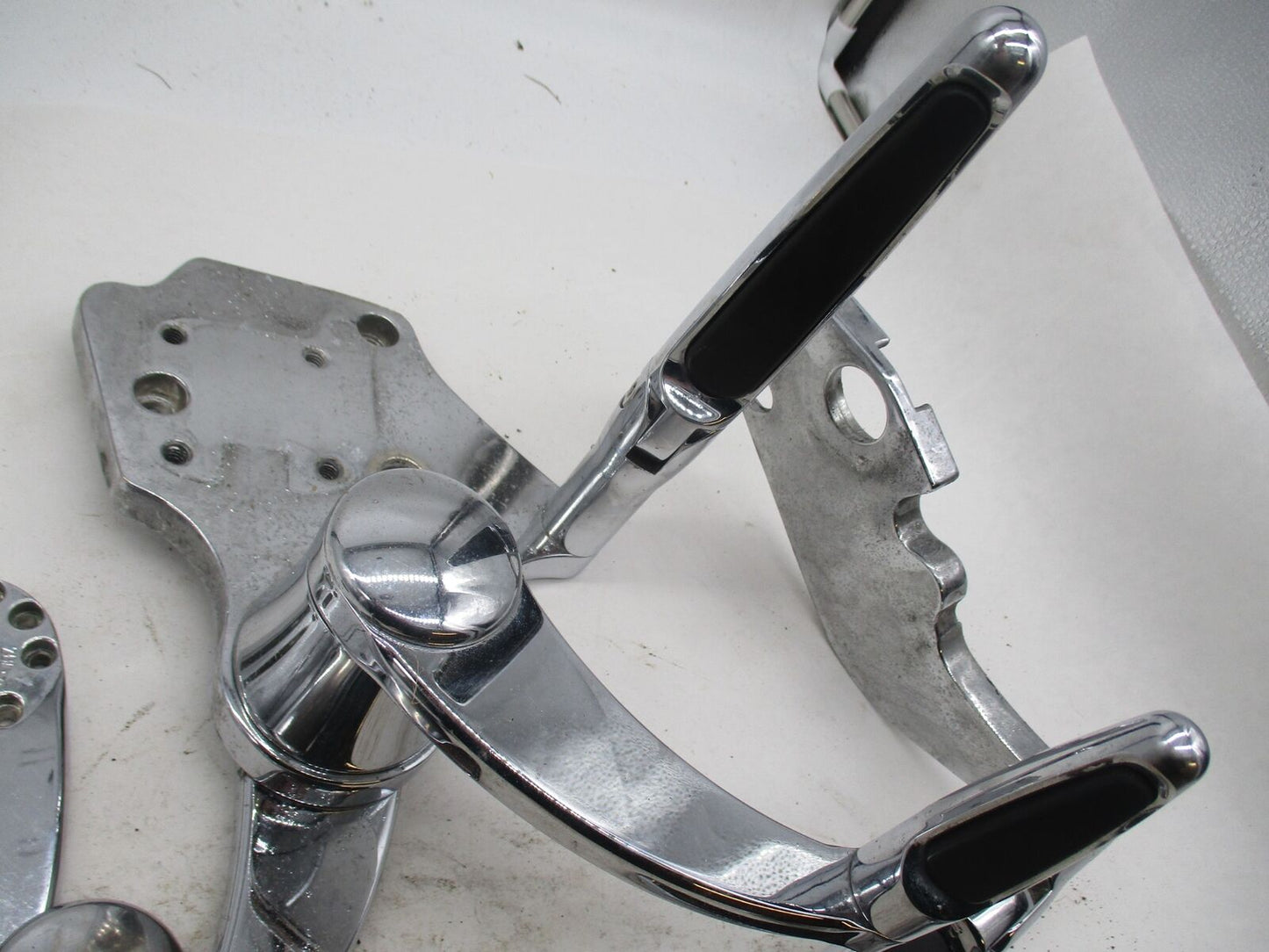 Set of Chrome Custom Forward Control Set for Harley Davidson Softail