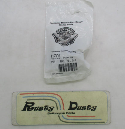 Pack of 5 Harley Davidson Genuine NOS Push In Fasteners 11778
