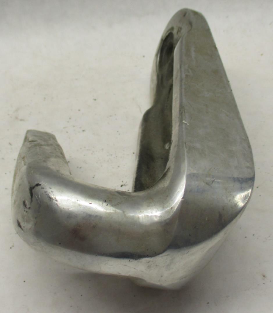 Harley NOS Genuine Adjustable Passenger Right Mount Foot Peg Bracket 52686-77A