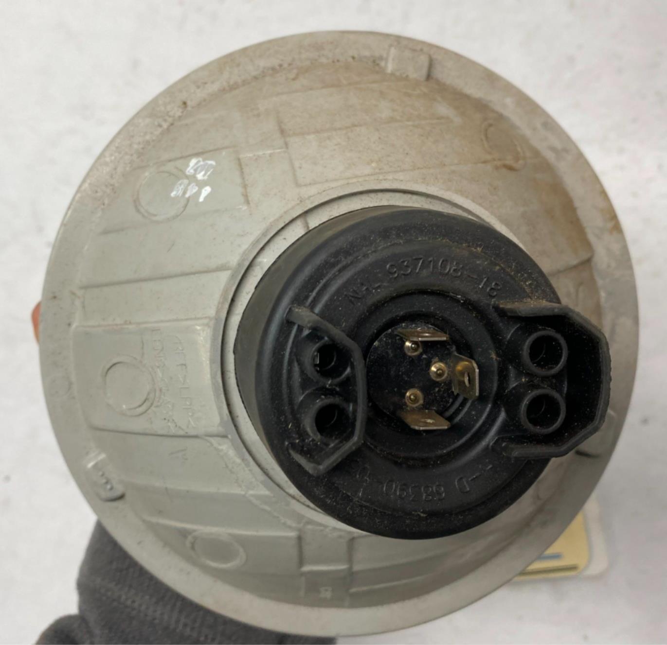 Harley Davidson Genuine Headlight Lamp Bulb 68390-05