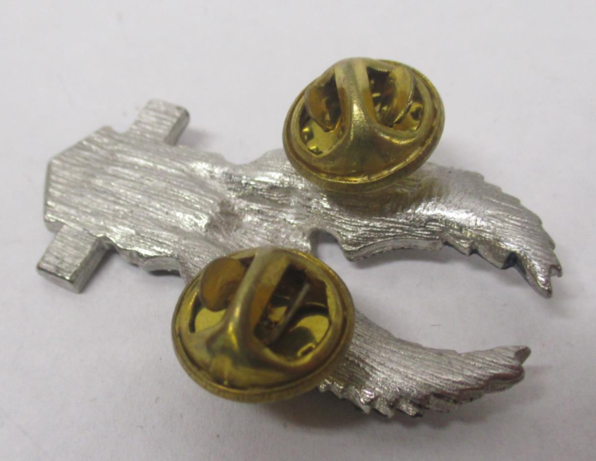 Suzuki Silver & Red Motorcycle Bike Cruiser Rider Vest Jacket Eagle Metal Pin