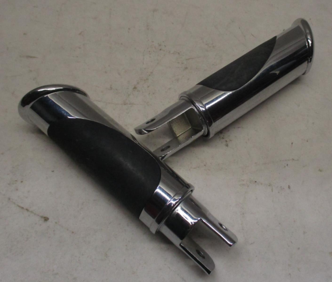 Pair of Harley Davidson Chrome Rubber Foot Pegs Foot Rests Female