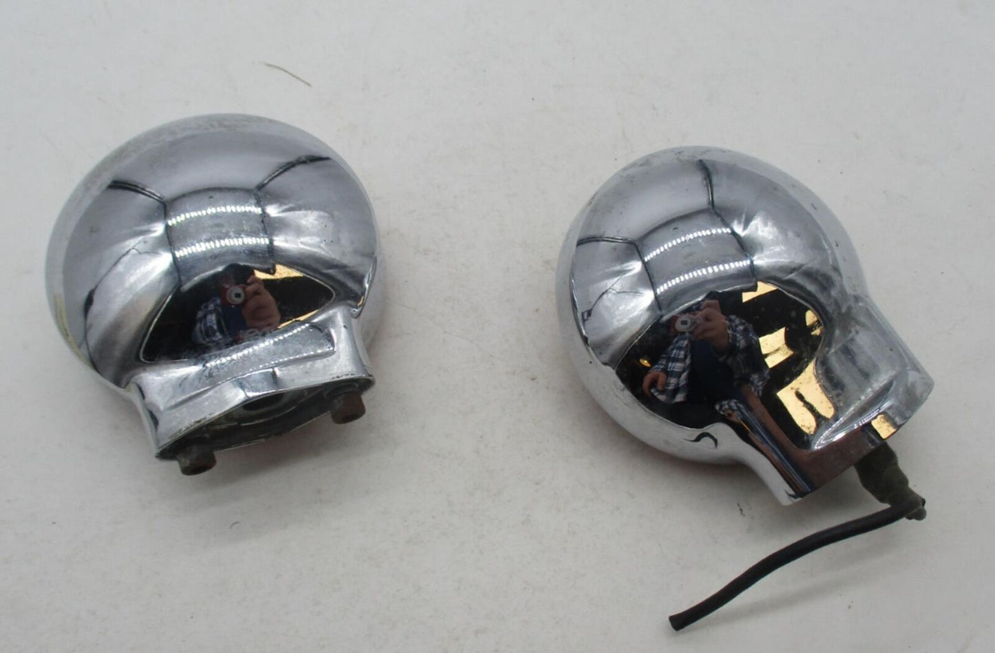 Pair of Harley Davidson Genuine Touring Road King Electra Turn Signals Housings