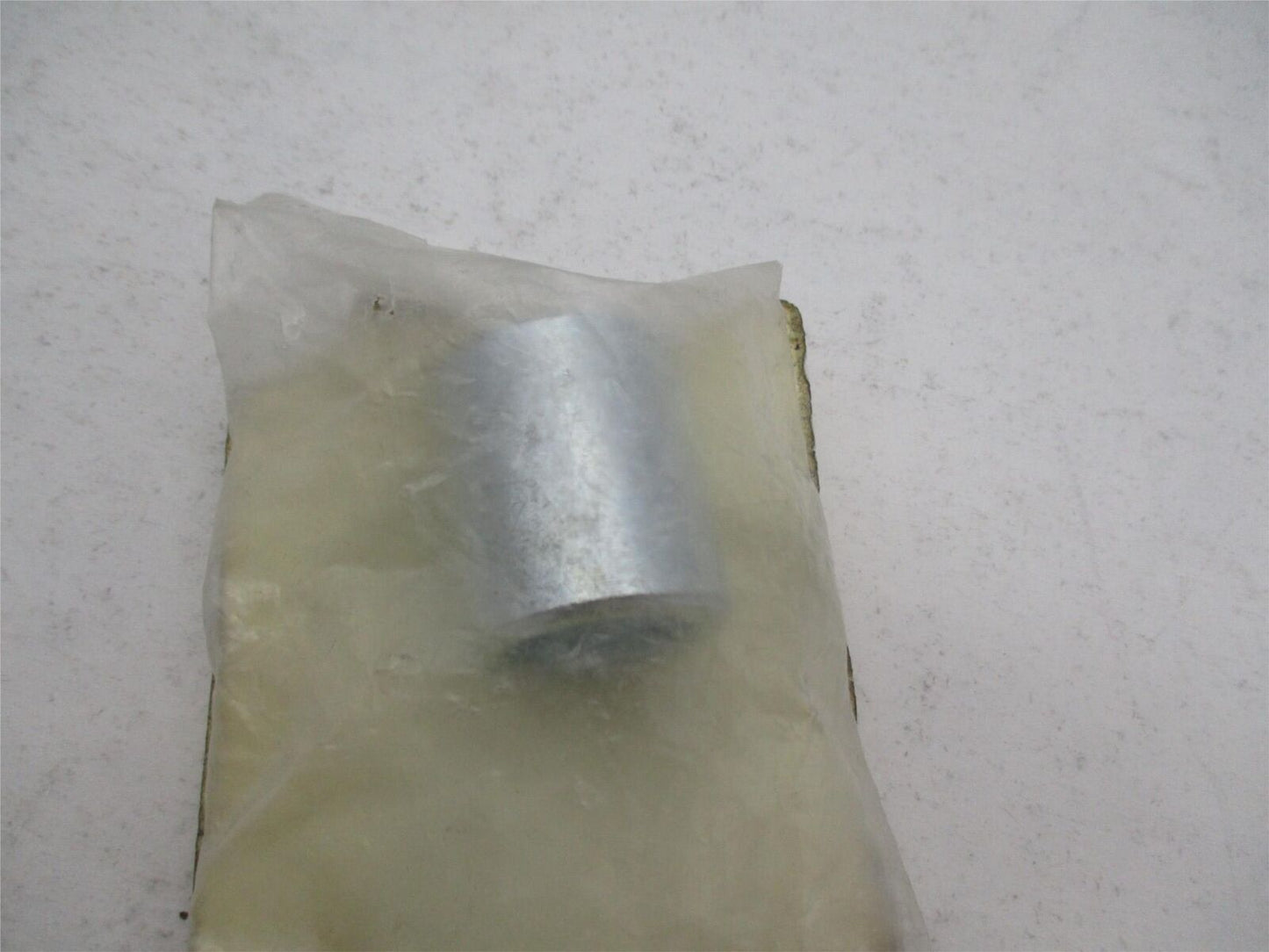 Harley Davidson Genuine NOS Left Tourglide 86-95 Bearing Spacer 43648-86