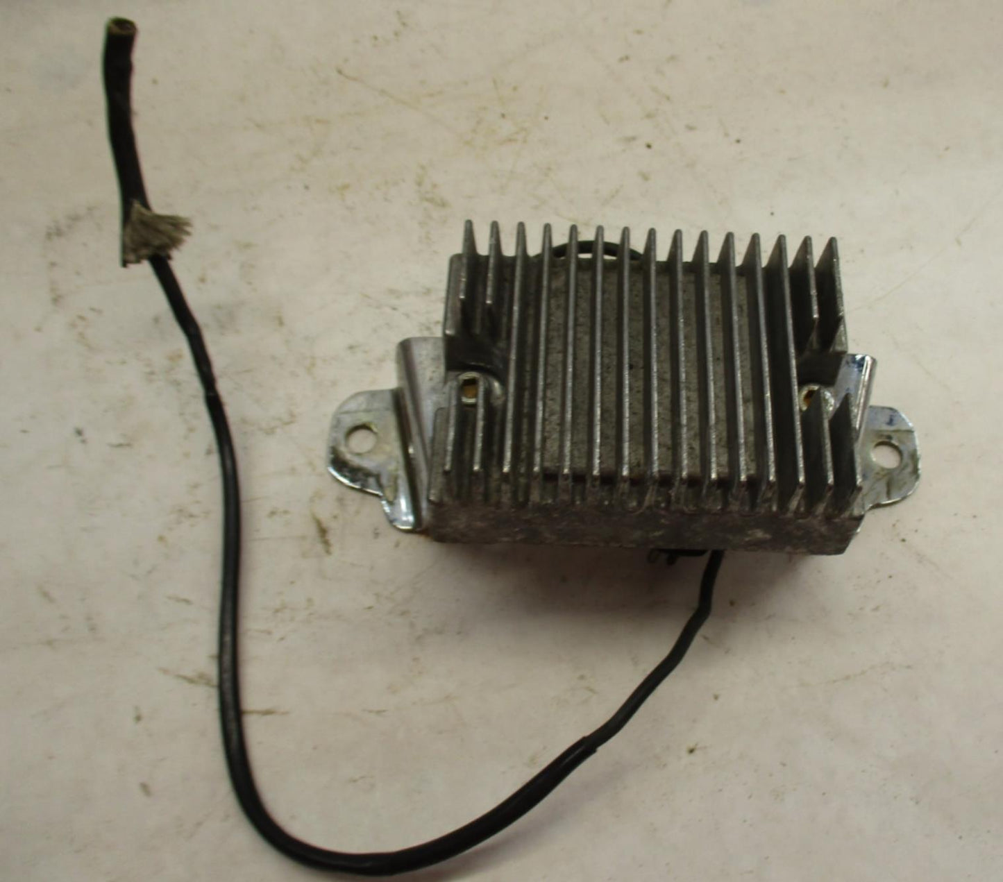 Harley Davidson Regulator Rectifier Assembly with Bracket M31202