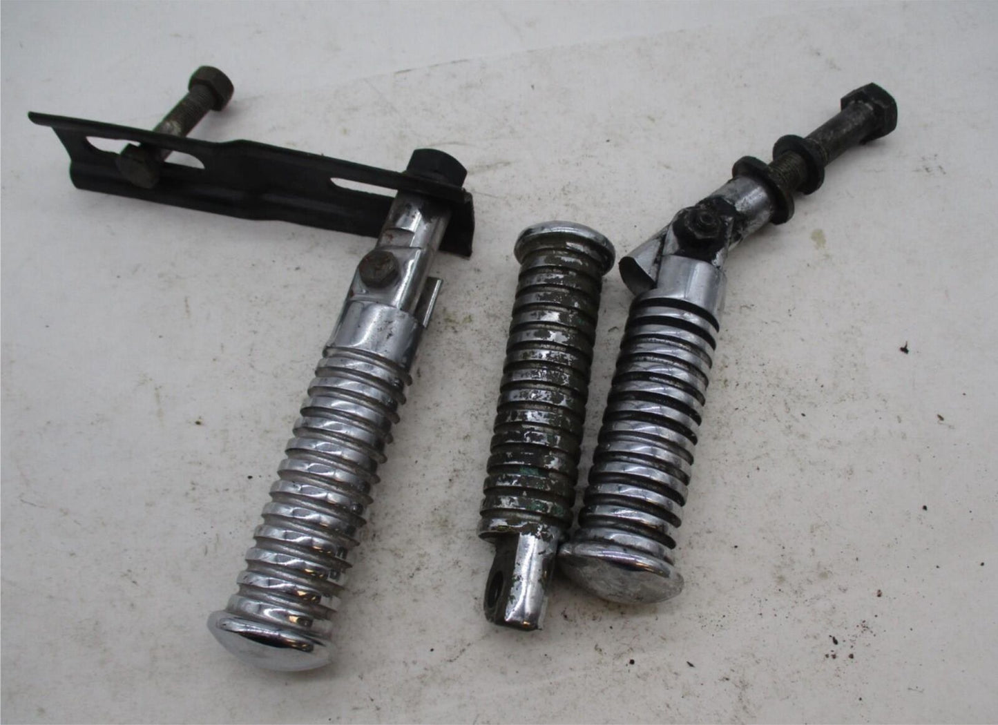 Mixed Lot of 3 Harley Davidson Round Foot Pegs Footrests w/ Brackets Chopper