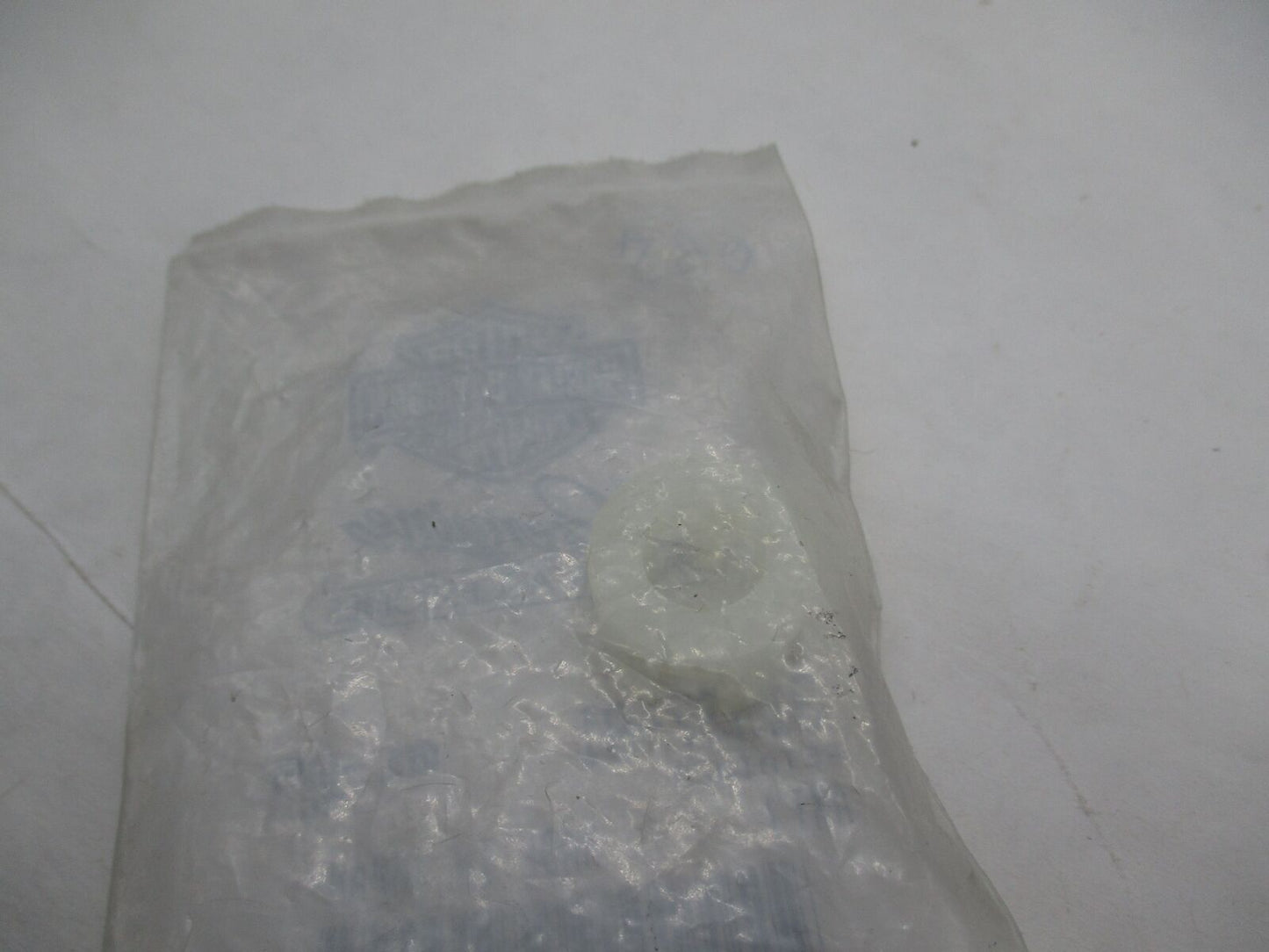 Harley Davidson Genuine NOS Retainer 31597-81