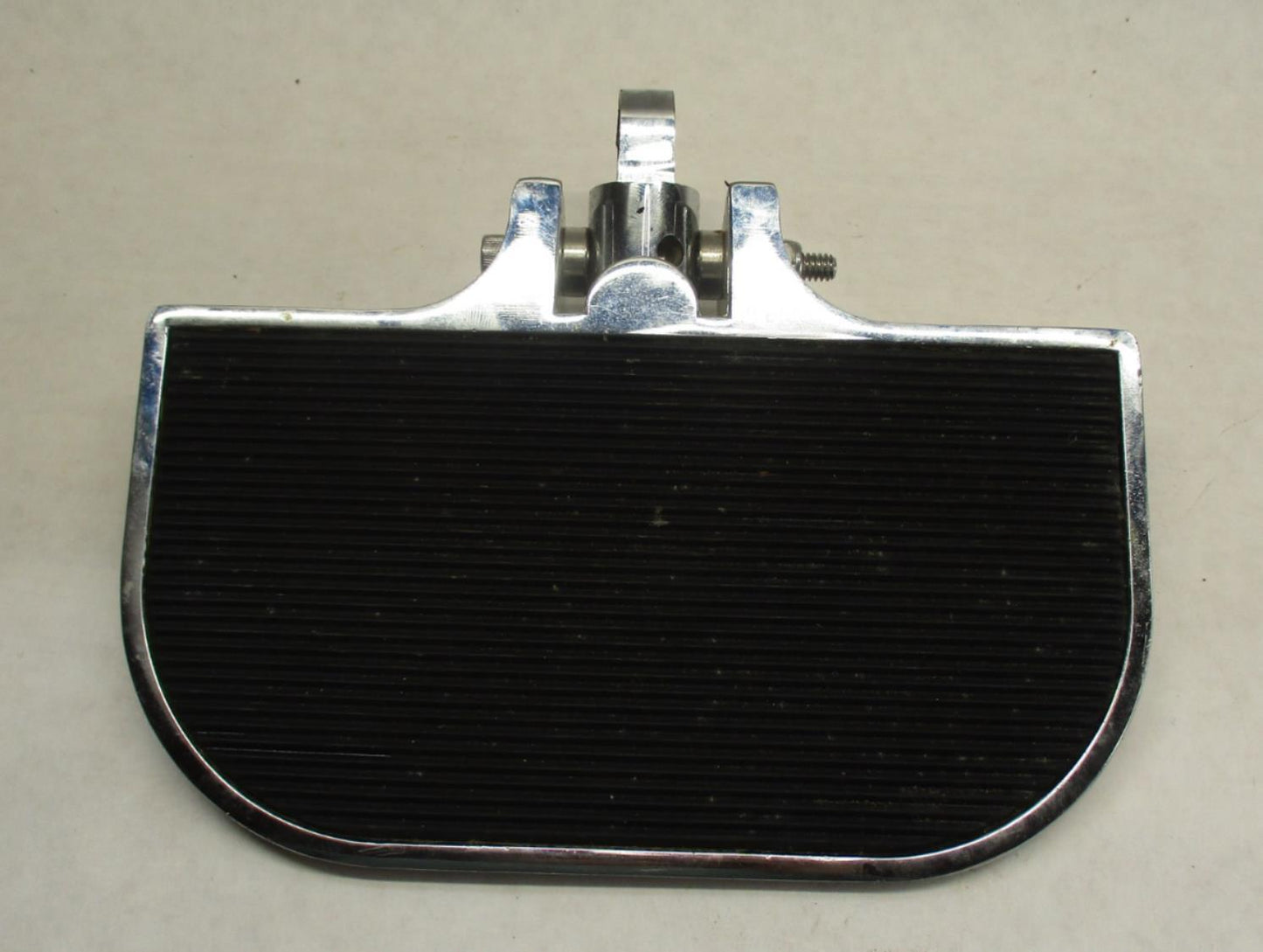 Harley Davidson aftermarket Chrome Single Side Floorboard Footboard