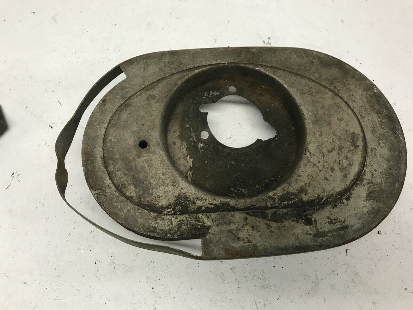 HARLEY DAVIDSON SPORTSTER IRONHEAD 1966-69 AIR Filter CLEANER Back plate USED