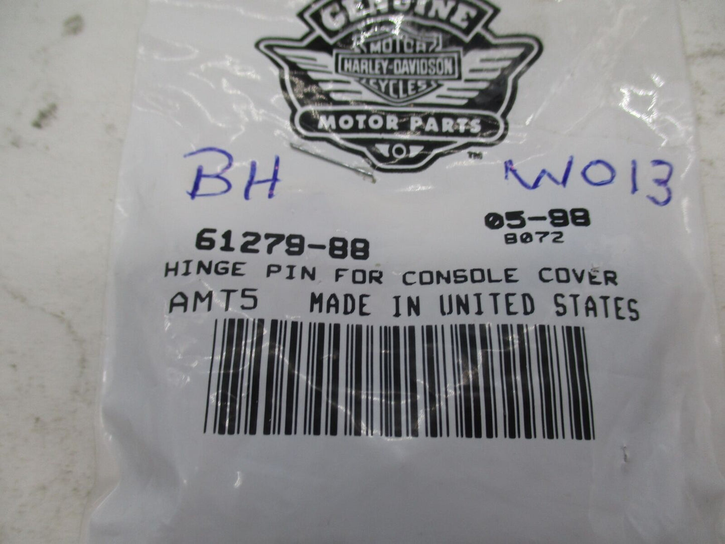 Lot of 9 Harley Davidson Genuine NOS Console Cover Hinge Pins 61279-88