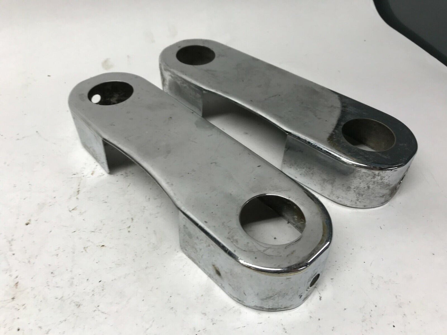 Lot (2)77-84 HARLEY-DAVIDSON XLH XLCH, XL IRONHEAD SPORTSTER FORK COVER 45751-71