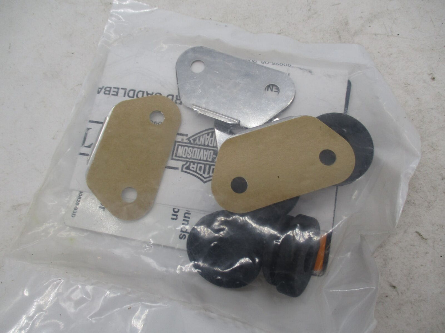 Harley Davidson Genuine NOS Saddlebag Hardware Kit 90925-08